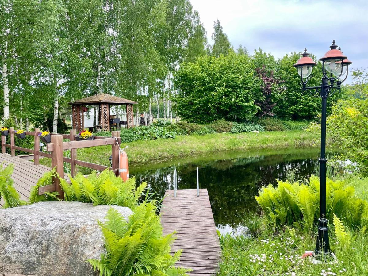 Piejuras Nams Hotel Ķesterciems Exterior foto